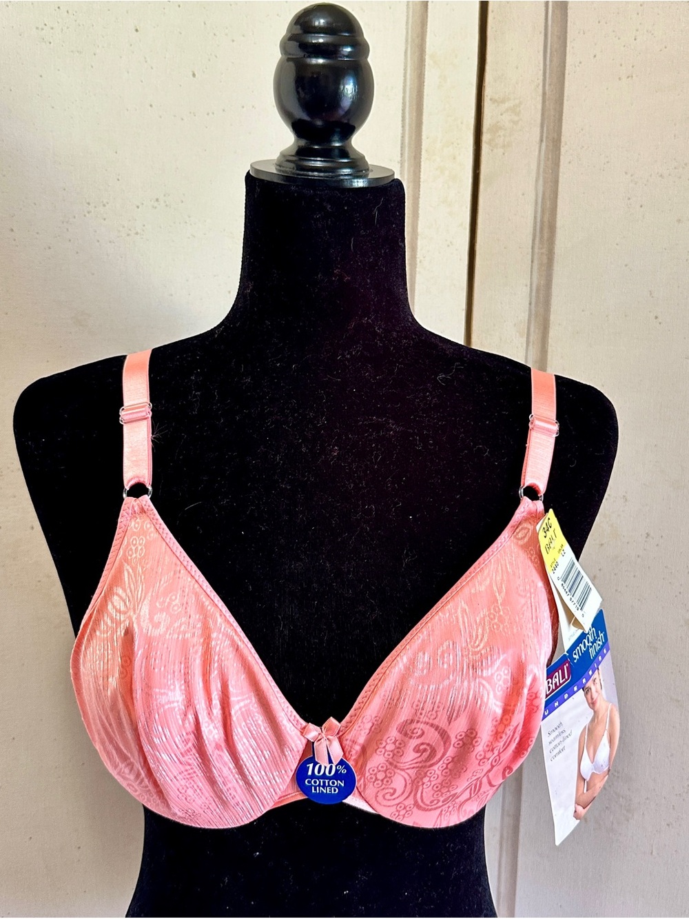 Bali 34C Pink Underwire Smooth Finish Bra NWT Satin w Cotton Lining NWT